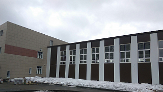 Двухэтажная пристройка к школе и спортивный зал на Петухова 